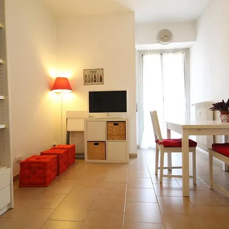 Romolo Iulm Apartment *