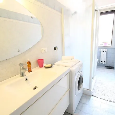 Romolo Iulm Apartment Milan